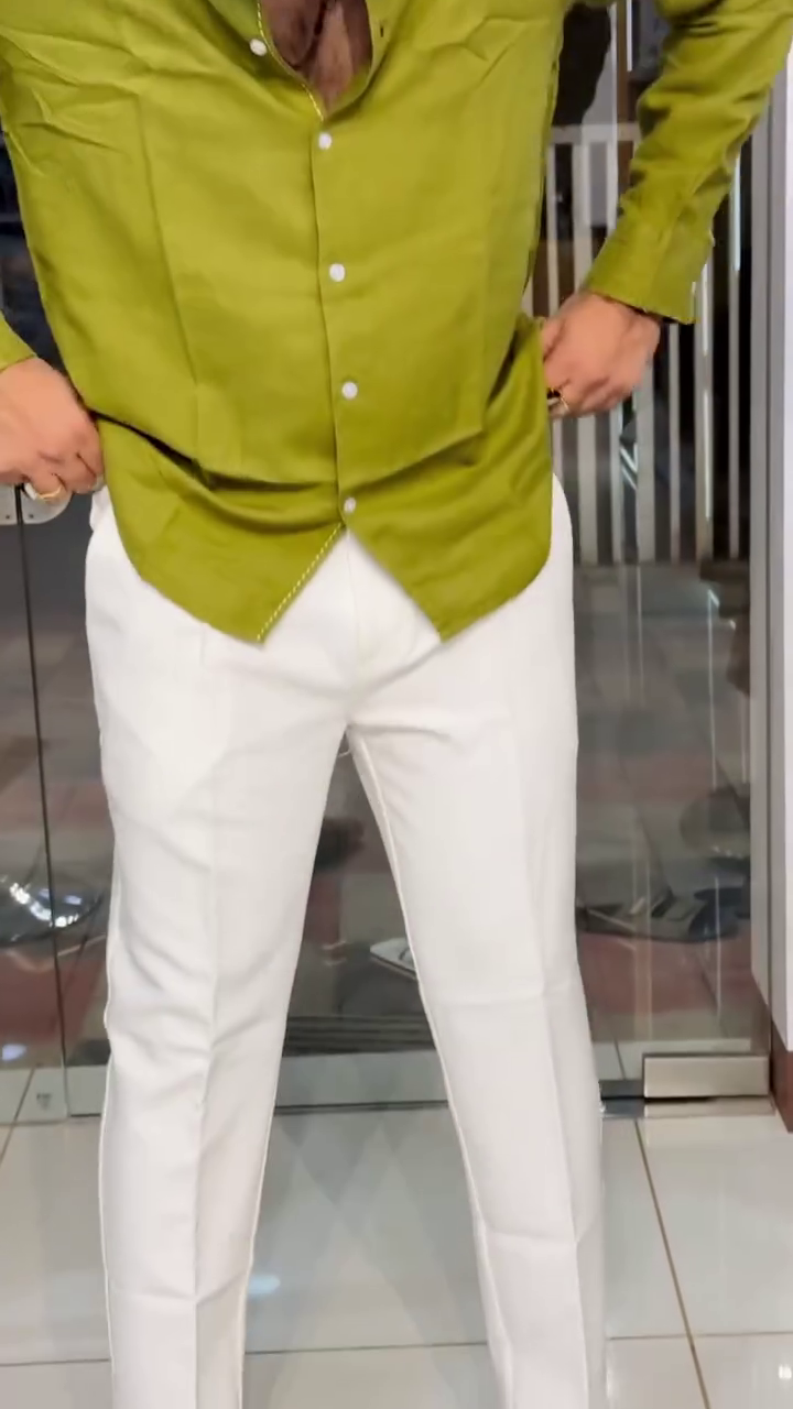 Men Comfort Fit Solid Spread Collar Cotton Casual Shirt - Image 5