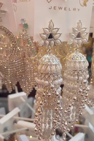 Traditional jewellery Latest & Stylish White Silver Jhumka/Jhumki Earing's for Girls and Women's
