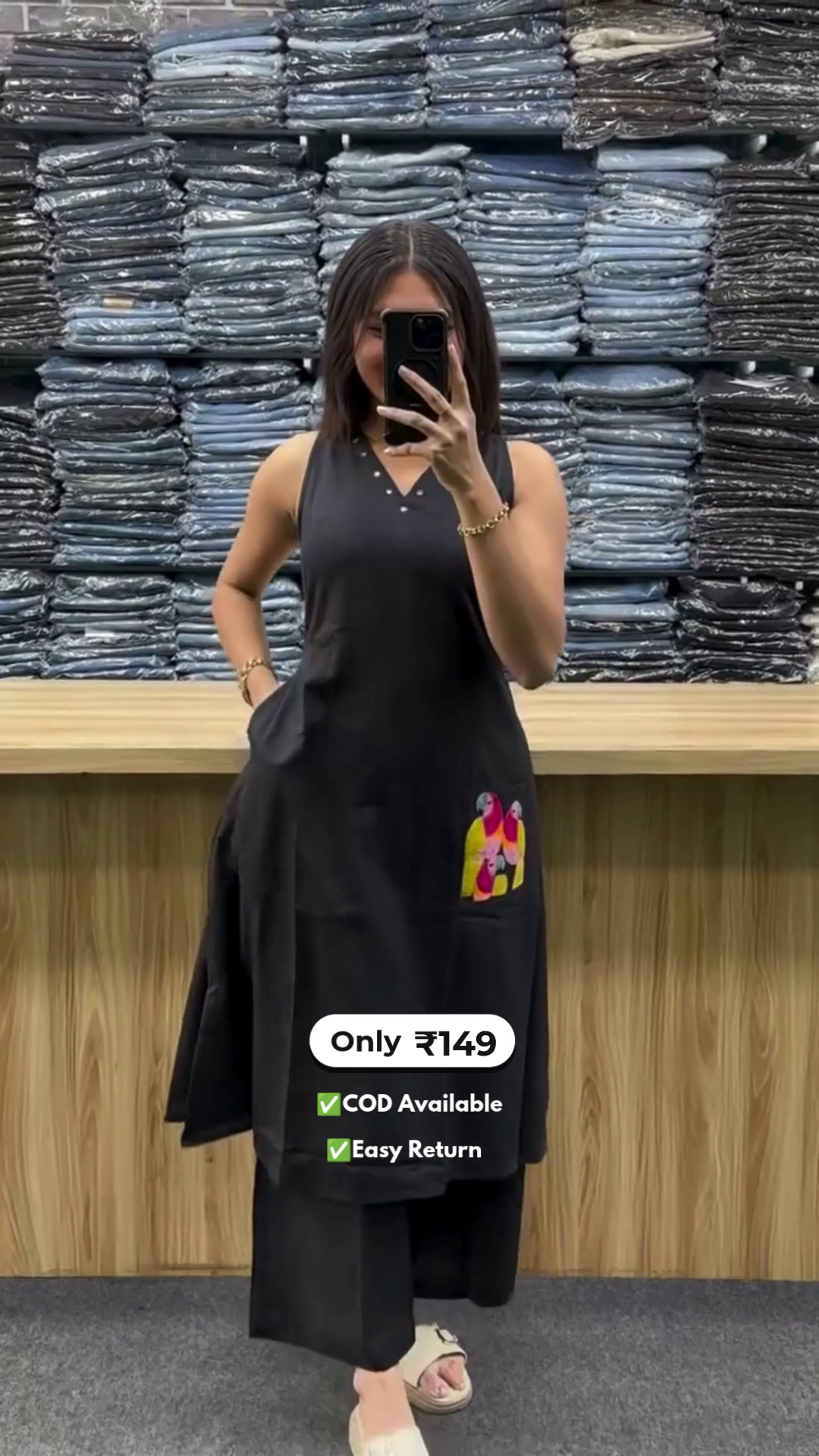 Stylish Women’s Sleeves Kurta Set with Pocket - Image 2